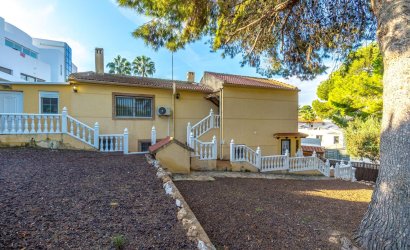 Herverkoop - Villa -
Torrevieja - Los Balcones