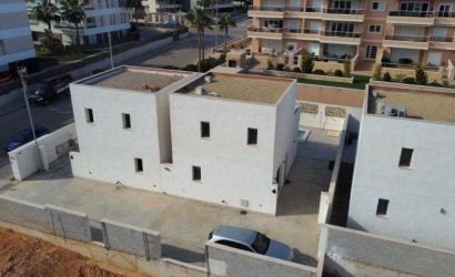 Resale - Villa -
Orihuela Costa - Costa Blanca