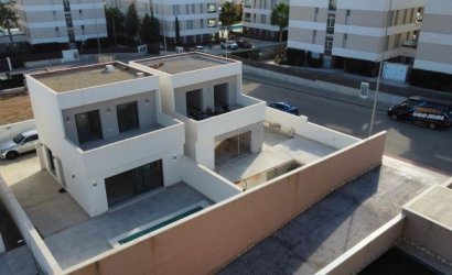 Resale - Villa -
Orihuela Costa - Costa Blanca