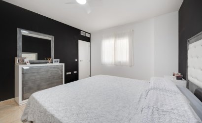 Herverkoop - Apartment -
Torrevieja - Centro