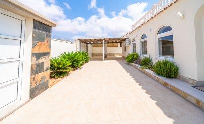 Herverkoop - Villa -
Torrevieja - Costa Blanca