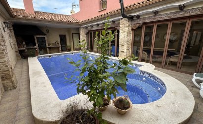 Revente - Villa -
San Miguel de Salinas - Inland