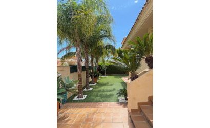 Resale - Villa -
Mazarron - Bolnuevo