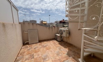 Reventa - Duplex -
Torrevieja - Costa Blanca