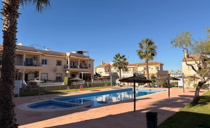Resale - Bungalow -
Orihuela Costa - Costa Blanca