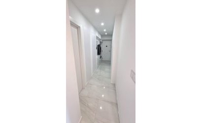 Revente - Apartment -
Torrevieja - Centro