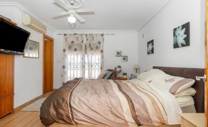 Herverkoop - Villa -
Torrevieja - Los Balcones