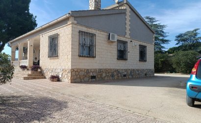 Reventa - Villa -
Yecla - Inland