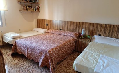 Reventa - Villa -
Yecla - Inland