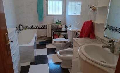 Reventa - Villa -
Yecla - Inland
