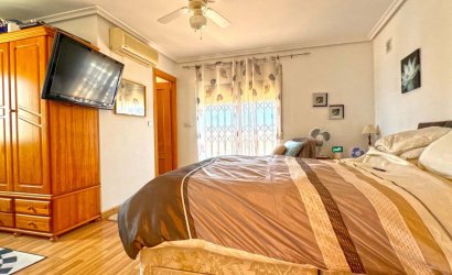 Herverkoop - Villa -
Torrevieja - Costa Blanca