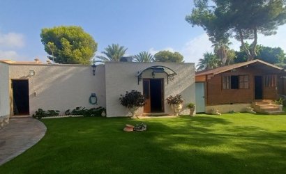 Revente - Villa -
Orihuela Costa - Costa Blanca