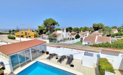 Herverkoop - Villa -
San Miguel de Salinas - Inland