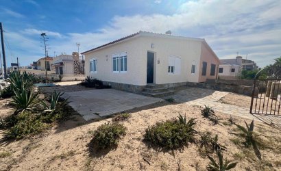 Resale - Villa -
La Mata - Costa Blanca