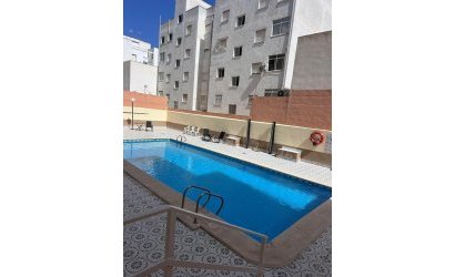 Herverkoop - Apartment -
Torrevieja - Playa del Cura