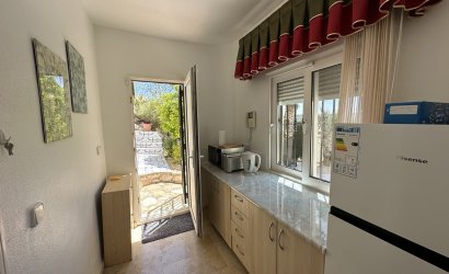 Resale - Villa -
Villamartin - Costa Blanca