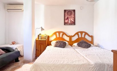 Herverkoop - Villa -
Orihuela Costa - Costa Blanca