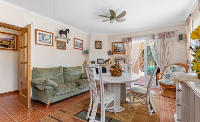 Herverkoop - Villa -
Jacarilla - Inland