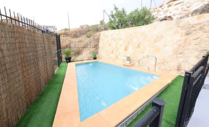 Revente - Villa -
Fortuna - Inland