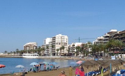 Revente - Apartment -
Torrevieja - Centro