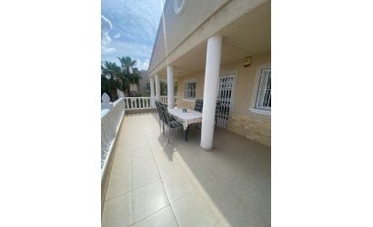 Herverkoop - Villa -
Algorfa - Inland