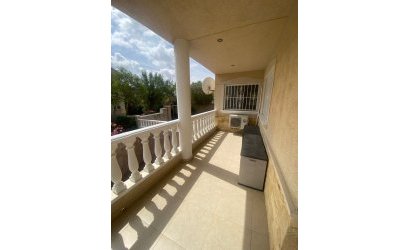 Herverkoop - Villa -
Algorfa - Inland