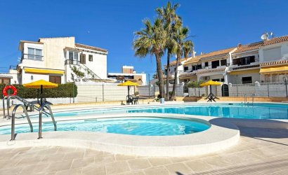 Resale - Bungalow -
Torrevieja - Costa Blanca