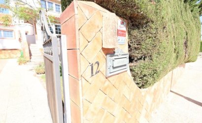 Herverkoop - Villa -
Orihuela Costa - Costa Blanca