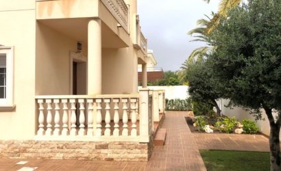 Reventa - Villa -
Cabo Roig - Costa Blanca
