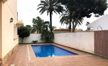 Reventa - Villa -
Cabo Roig - Costa Blanca