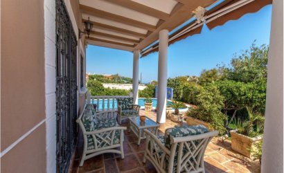 Resale - Villa -
La Mata - Costa Blanca