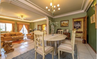 Resale - Villa -
La Mata - Costa Blanca