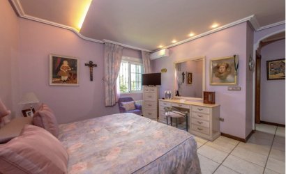 Resale - Villa -
La Mata - Costa Blanca