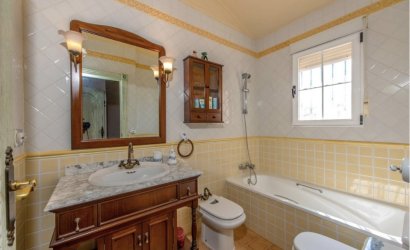 Resale - Villa -
La Mata - Costa Blanca