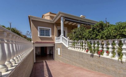 Resale - Villa -
La Mata - Costa Blanca