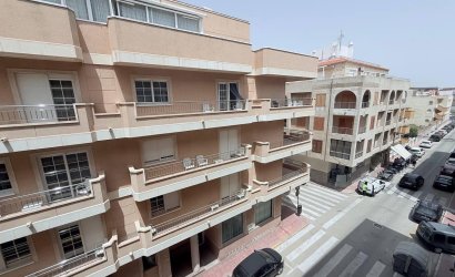 Revente - Apartment -
Torrevieja - La Mata