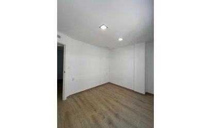 Revente - Apartment -
Torrevieja - La Mata