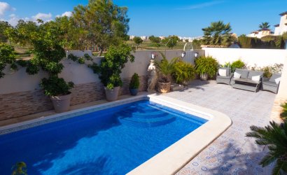 Herverkoop - Villa -
Playa Flamenca - Costa Blanca