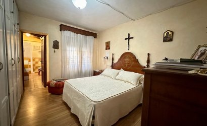 Revente - Villa -
Yecla - Inland