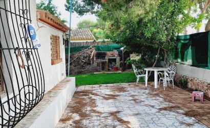 Resale - Villa -
Orihuela Costa - Punta Prima