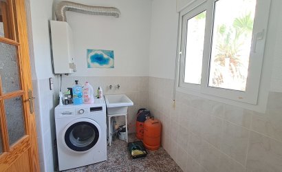 Resale - Villa -
Villamartin - Costa Blanca