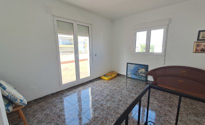 Resale - Villa -
Villamartin - Costa Blanca