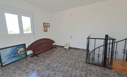 Resale - Villa -
Villamartin - Costa Blanca