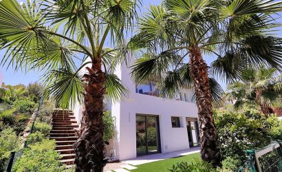 Resale - Villa -
Orihuela - Las Colinas Golf
