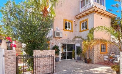 Herverkoop - Villa -
La Zenia - Costa Blanca