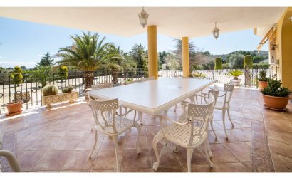 Revente - Villa -
Yecla - Inland