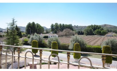 Revente - Villa -
Yecla - Inland