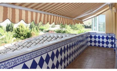 Revente - Villa -
Yecla - Inland