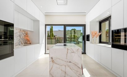 Herverkoop - Villa -
Orihuela Costa - Costa Blanca