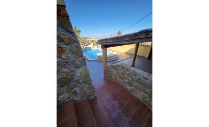 Revente - Villa -
Bigastro - Inland